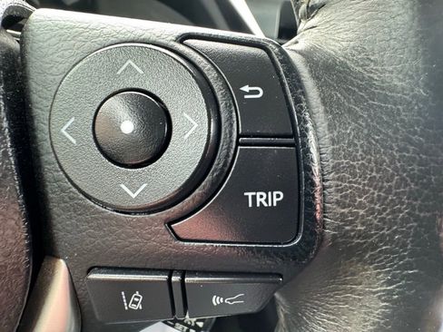 Used 2017 Toyota Corolla SE w/ Carpet Mat Package (TMS) image 19