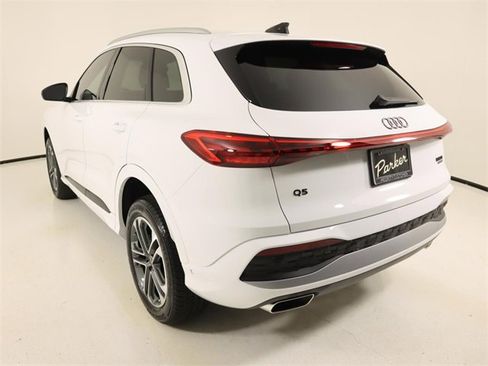 New 2025 Audi Q5 Premium image 3