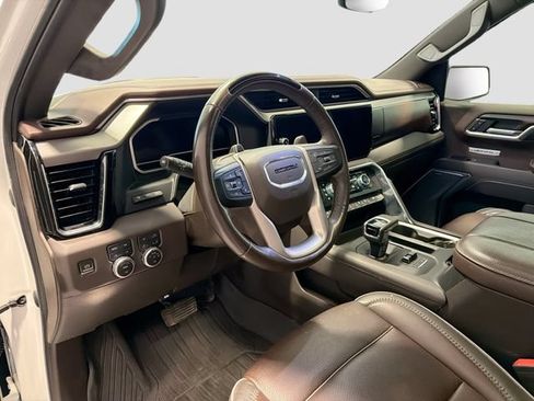 Used 2024 GMC Sierra 1500 Denali AWD/4WD image 9