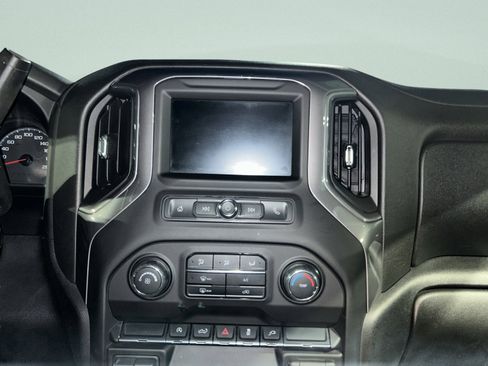 Used 2022 Chevrolet Silverado 1500 Custom image 14