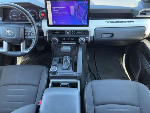 Used 2024 Toyota Tacoma TRD Off-Road image 14