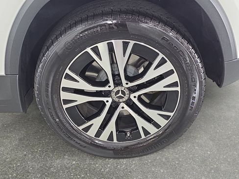 Certified 2025 Mercedes-Benz GLA 250 image 31