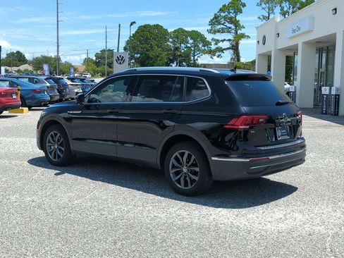 Used 2023 Volkswagen Tiguan SE FWD image 5