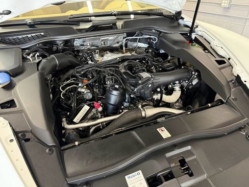 Used 2014 Porsche Cayenne Diesel AWD/4WD image 32