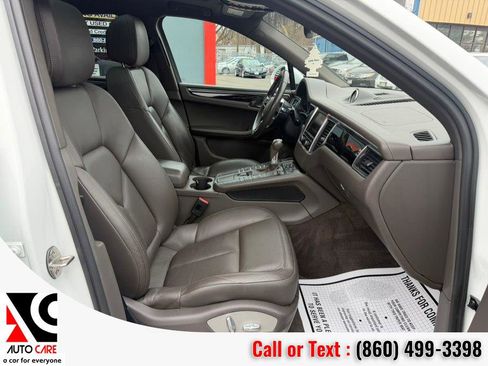 Used 2016 Porsche Macan S image 8