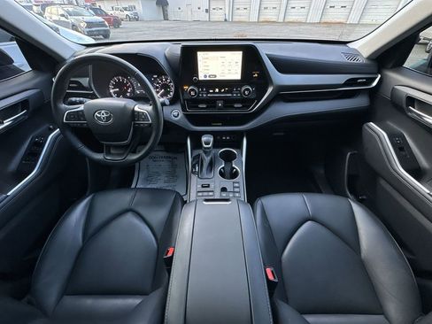 Used 2023 Toyota Highlander XLE image 20