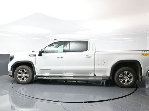 Used 2022 GMC Sierra 1500 SLE image 11