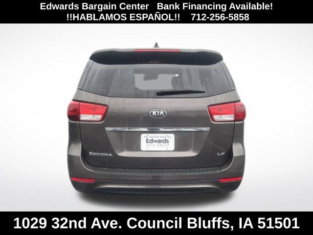 Used 2016 Kia Sedona LX w/ Option Group 020 FWD image 6
