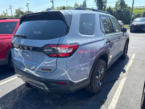 Certified 2026 Honda Pilot TrailSport image 5