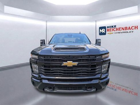 New 2026 Chevrolet Silverado 2500 Custom w/ Custom Value Package image 9