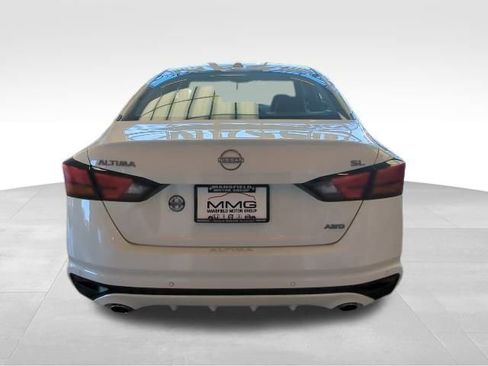 New 2025 Nissan Altima 2.5 SL image 6