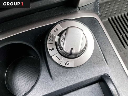 Certified 2022 Toyota 4Runner SR5 AWD/4WD image 35