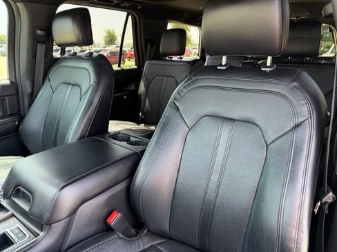 Used 2019 Ford Expedition Limited w/ Texas Edition Package RWD image 13