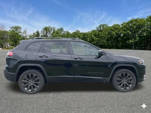 Used 2021 Jeep Cherokee Latitude Lux 80th Anniv w/ Quick Order Package 26U 80TH AWD/4WD image 3