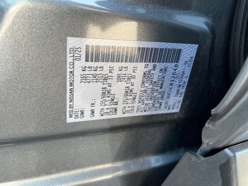 Used 2025 Nissan Rogue SV AWD/4WD image 31