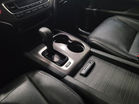 Used 2017 Honda Pilot EX-L image 26