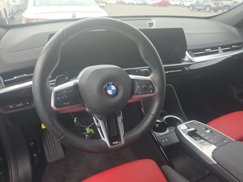 Used 2025 BMW X2 xDrive28i AWD/4WD image 4