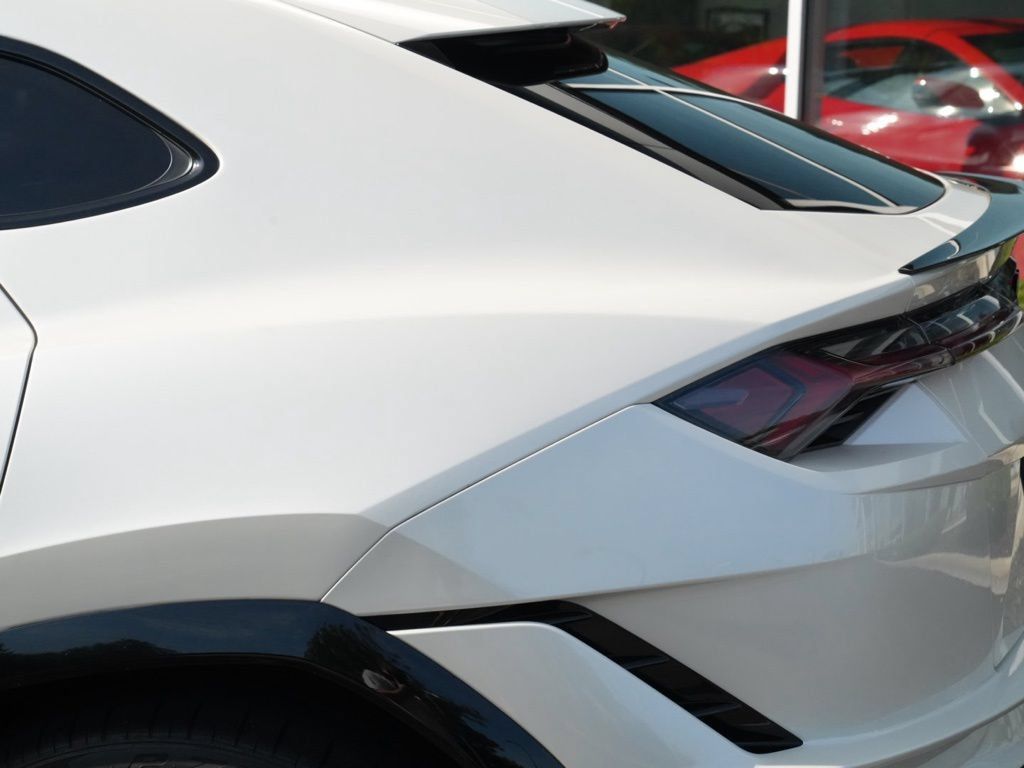 Used 2023 Lamborghini Urus S AWD/4WD image 18