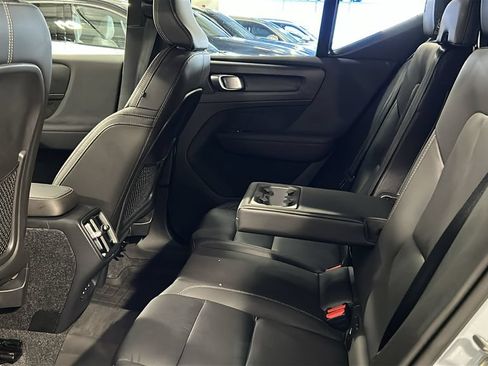 Certified 2026 Volvo XC40 B5 Plus AWD/4WD image 23