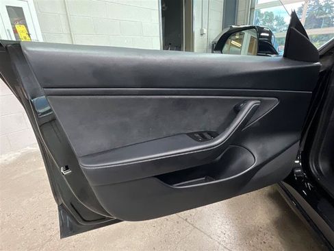 Used 2021 Tesla Model 3 Long Range AWD/4WD image 9