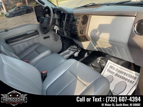 Used 2016 Ford F250 XL w/ XL Appearance Package AWD/4WD image 17