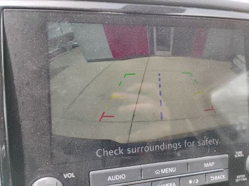 Used 2021 Nissan Titan SV w/ SV Convenience Package image 20