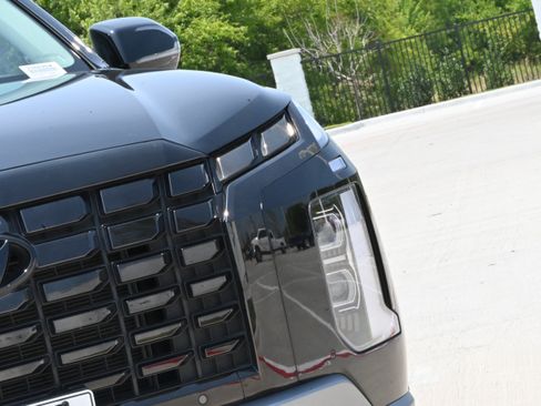 Used 2023 Hyundai Palisade Limited FWD image 10