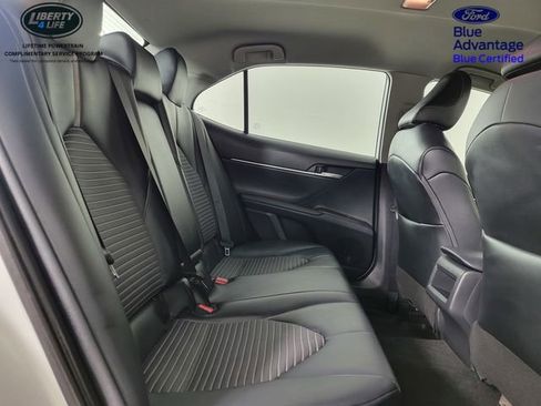 Used 2022 Toyota Camry SE image 16