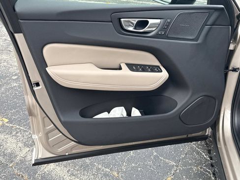 New 2026 Volvo XC60 B5 Plus w/ Climate Package image 15