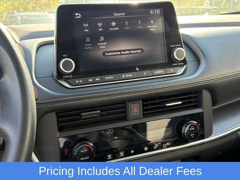 Used 2023 Nissan Rogue SV AWD/4WD image 13