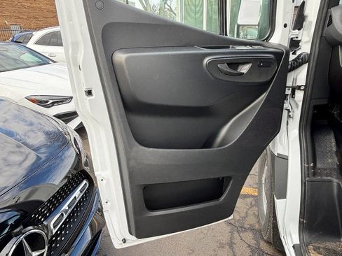Used 2026 Mercedes-Benz Sprinter 2500 image 8