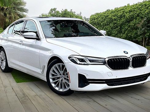 Used 2023 BMW 530i RWD image 9