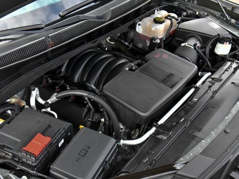 Used 2023 Chevrolet Suburban Premier AWD/4WD image 53