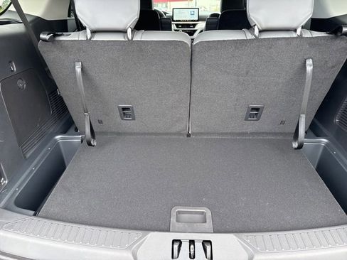 New 2025 Ford Explorer Active w/ Active Comfort Package image 21