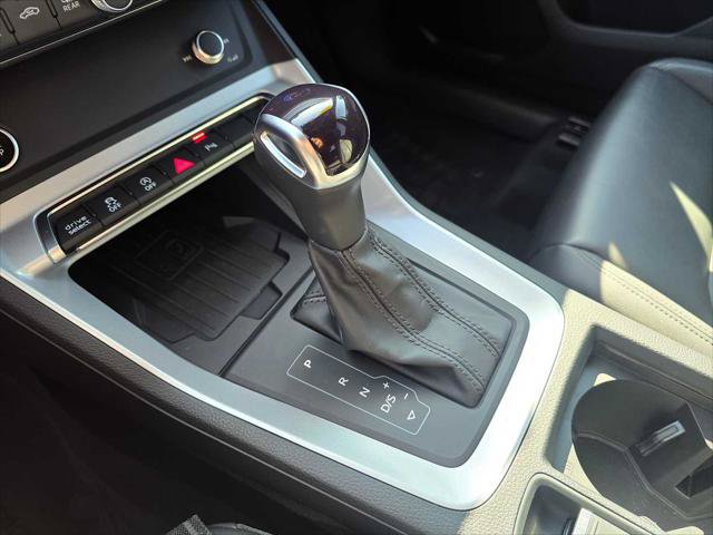 Used 2024 Audi Q3 2.0T Premium AWD/4WD image 32