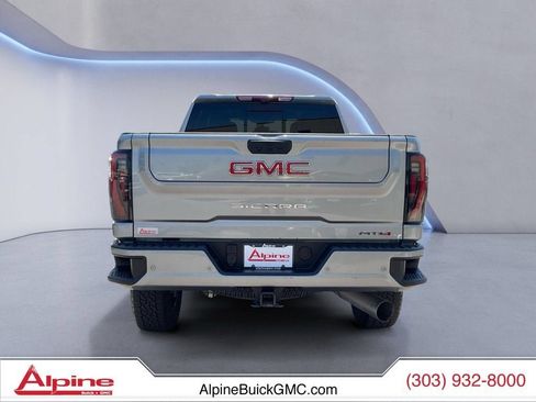 Used 2024 GMC Sierra 2500 AT4 w/ Technology Package AWD/4WD image 4