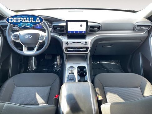 Used 2024 Ford Explorer XLT AWD/4WD image 13