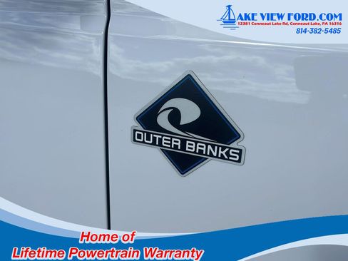 New 2025 Ford Bronco Outer Banks image 4