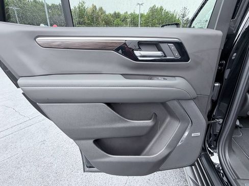 New 2026 Chevrolet Tahoe LT w/ Comfort Package AWD/4WD image 32