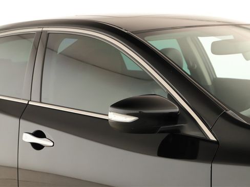 Used 2017 Nissan Altima 2.5 SL w/ 2.5 Technology Package image 34