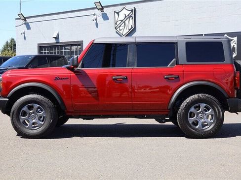 Used 2025 Ford Bronco Big Bend AWD/4WD image 2
