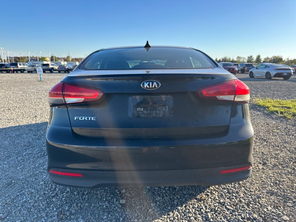 Used 2017 Kia Forte LX FWD image 8