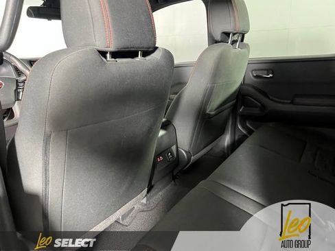 Used 2023 Nissan Frontier PRO-4X w/ Pro Convenience Package AWD/4WD image 15