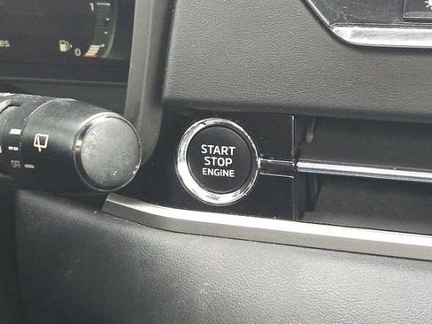 Used 2022 Mitsubishi Outlander SE image 43