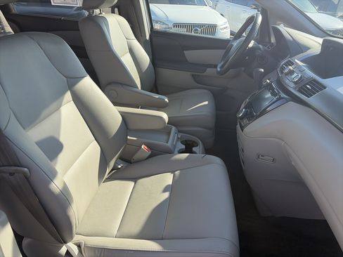 Used 2016 Honda Odyssey EX-L image 7
