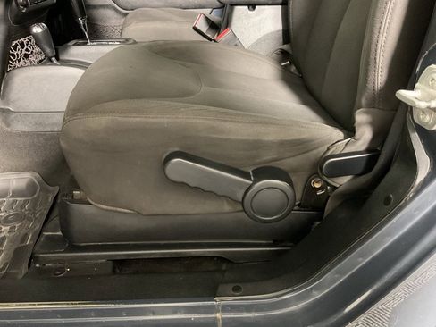 Used 2016 Jeep Wrangler Sport image 17