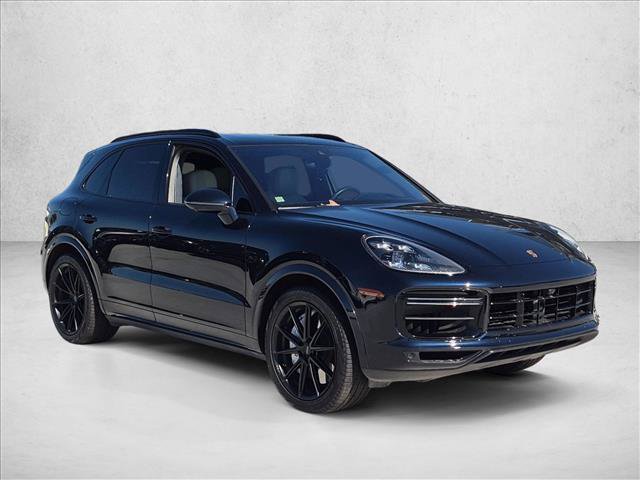 Used 2022 Porsche Cayenne Turbo AWD/4WD image 3