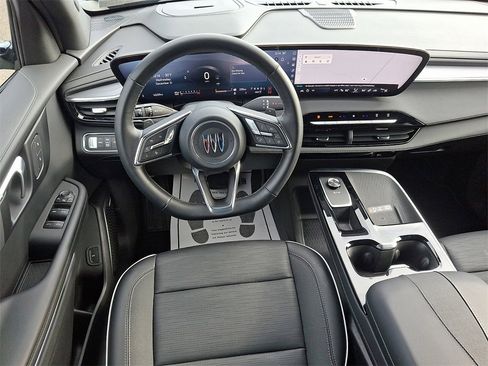 Used 2025 Buick Enclave Sport Touring image 11