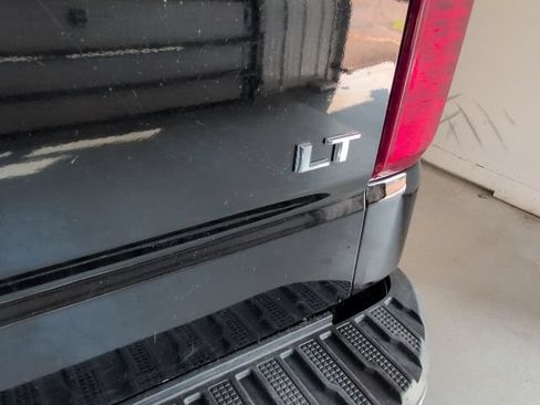 Certified 2022 Chevrolet Silverado 1500 LT AWD/4WD image 33