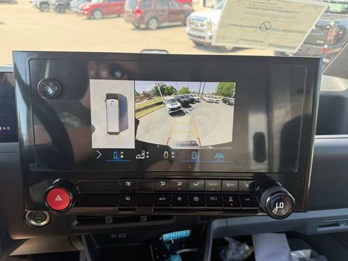 Used 2024 Chevrolet Brightdrop 600 w/ Commercial Equipment Package image 17